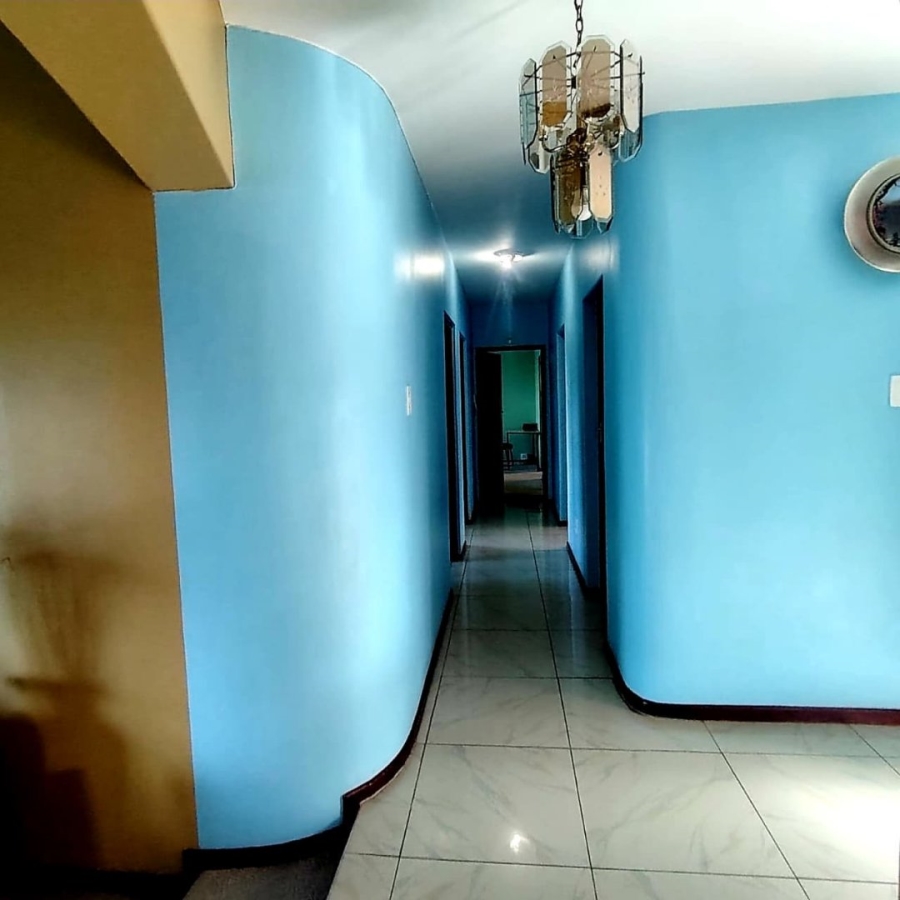 6 Bedroom Property for Sale in Baysville Eastern Cape